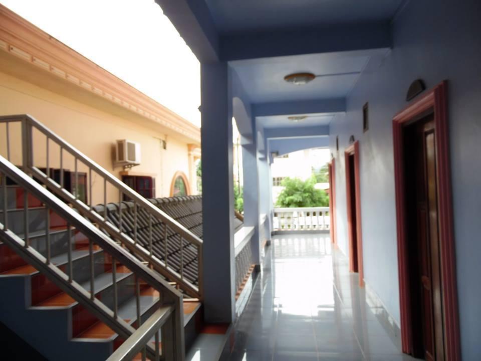 Viengsavanh Guesthouse Vang Vieng Esterno foto