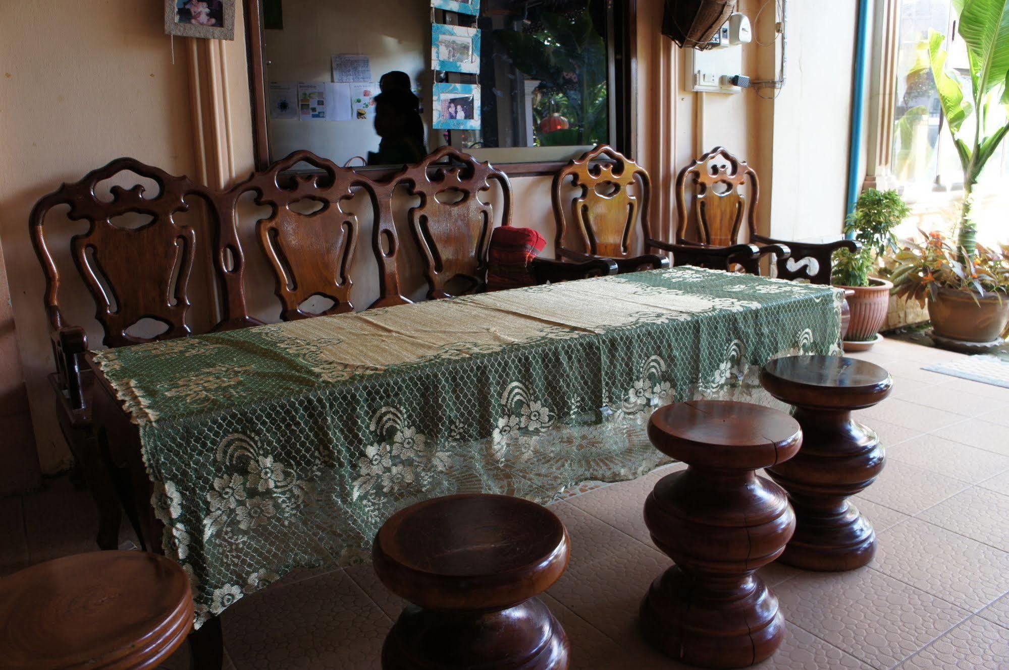 Viengsavanh Guesthouse Vang Vieng Esterno foto