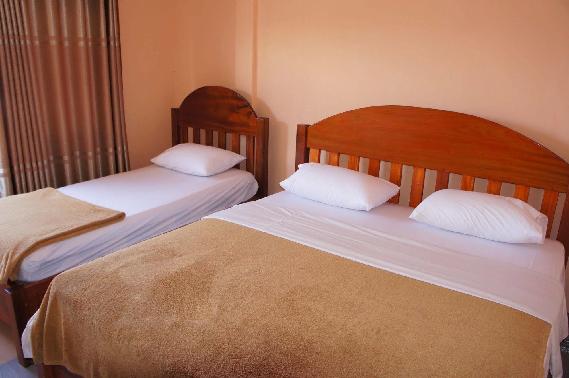 Viengsavanh Guesthouse Vang Vieng Esterno foto