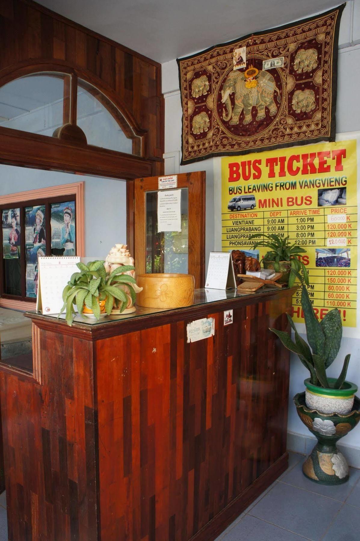 Viengsavanh Guesthouse Vang Vieng Esterno foto