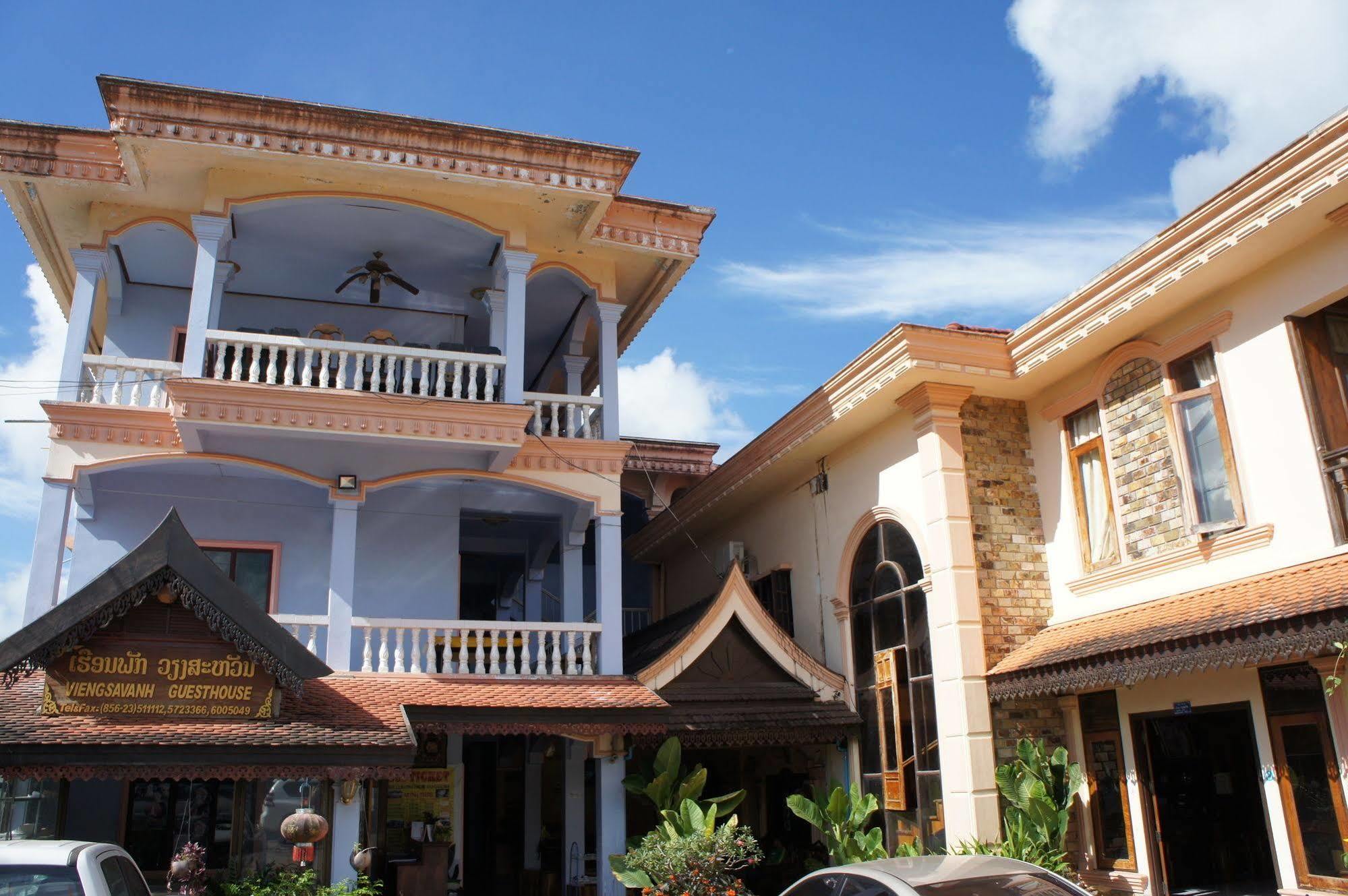 Viengsavanh Guesthouse Vang Vieng Esterno foto