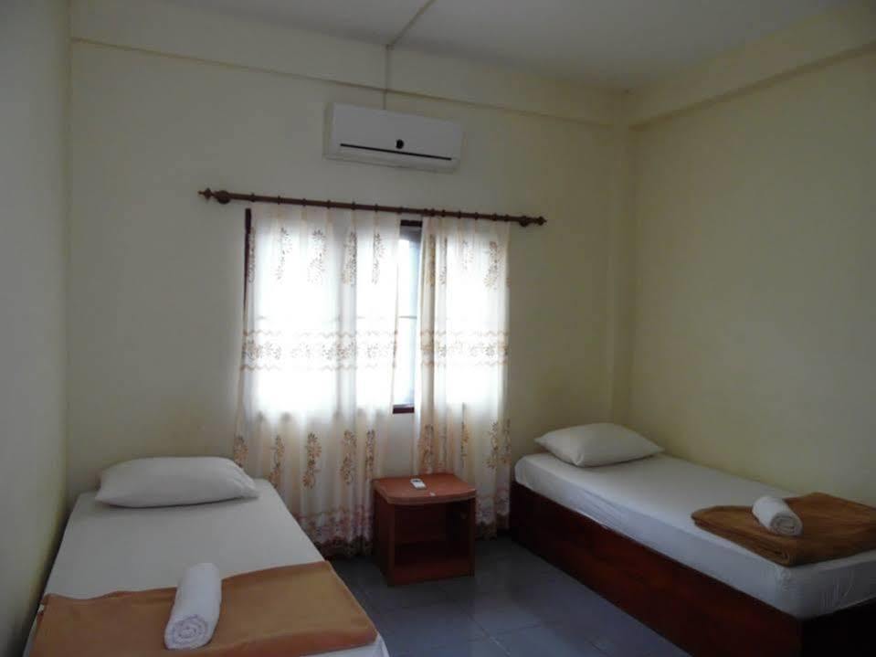 Viengsavanh Guesthouse Vang Vieng Esterno foto